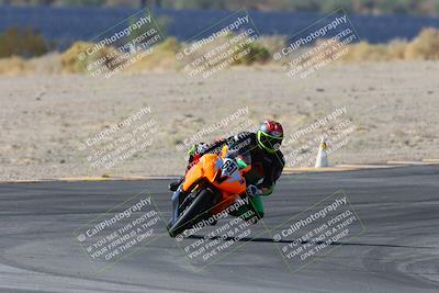 media/Oct-20-2024-CVMA (Sun) [[d4a3dff211]]/Race 2-Supersport Middleweight/